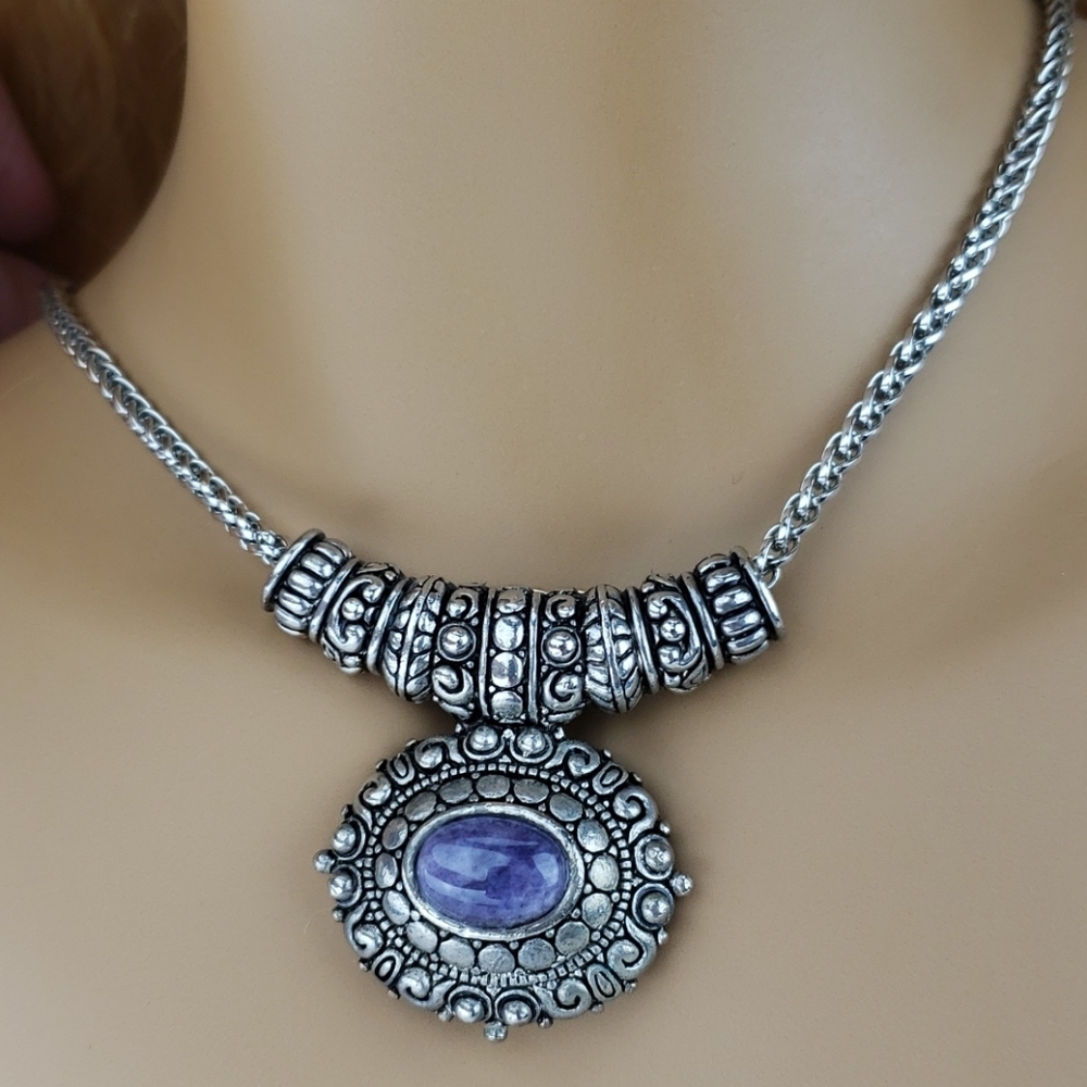 Vintage Style Amethyst Cabochon Necklace
